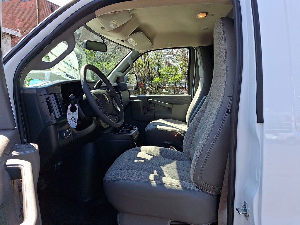 Certified 2025 Chevrolet Express 2500 w/ Driver Convenience Package image 14