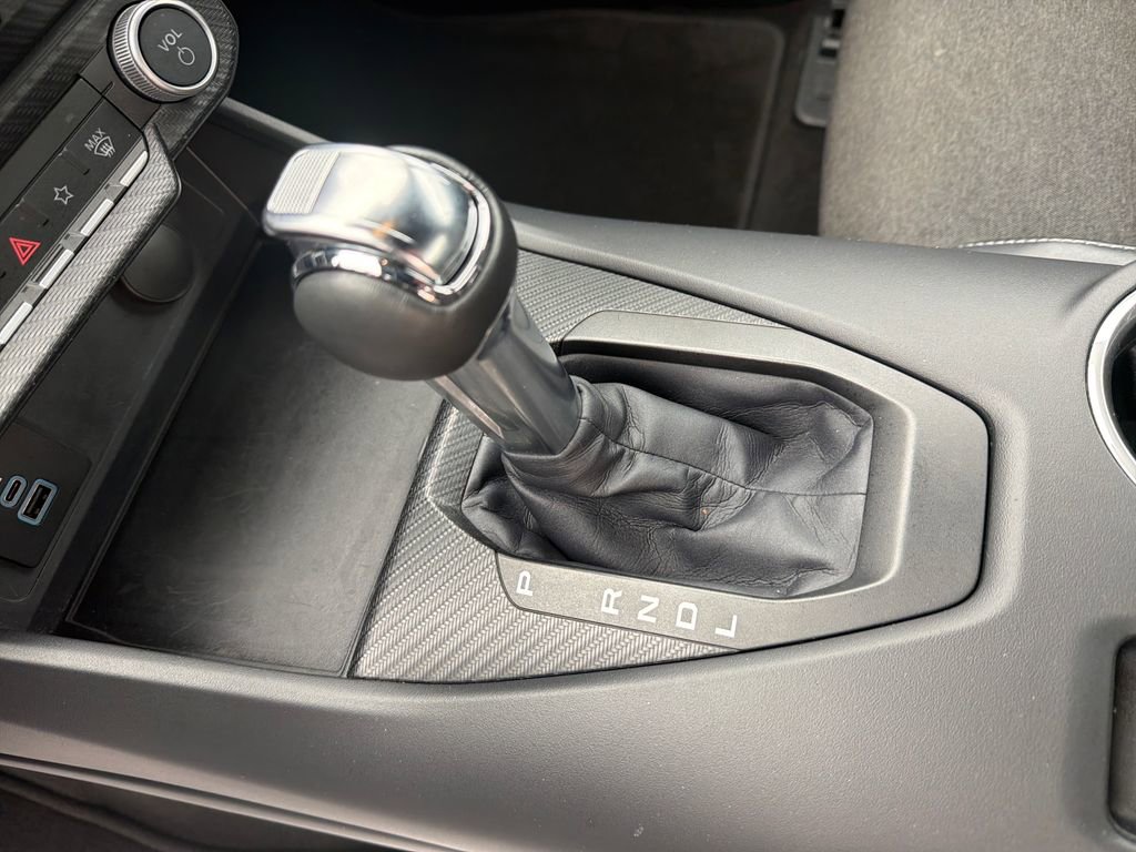 Used 2024 Ford Mustang Convertible image 22