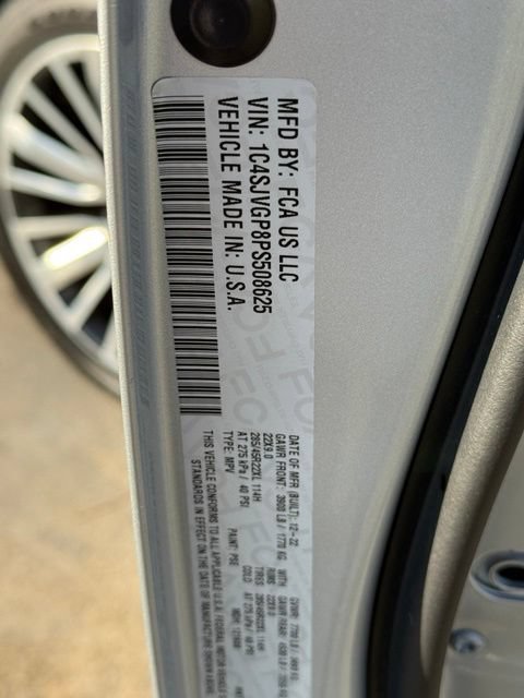 Used 2023 Jeep Grand Wagoneer Series III AWD/4WD image 34