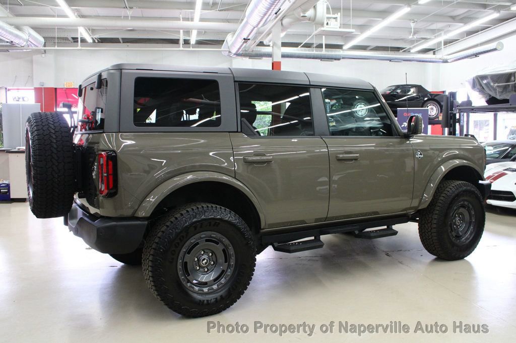 Used 2025 Ford Bronco Outer Banks AWD/4WD image 9