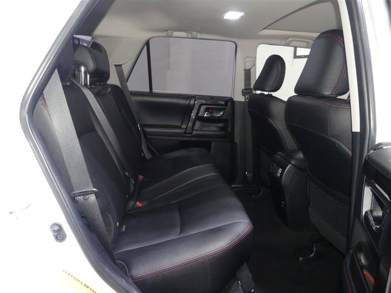 Used 2018 Toyota 4Runner TRD Off-Road Premium AWD/4WD image 27