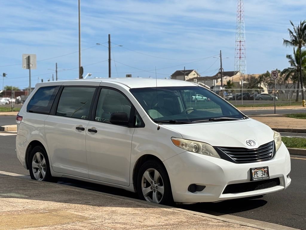 Used 2013 Toyota Sienna L FWD image 6