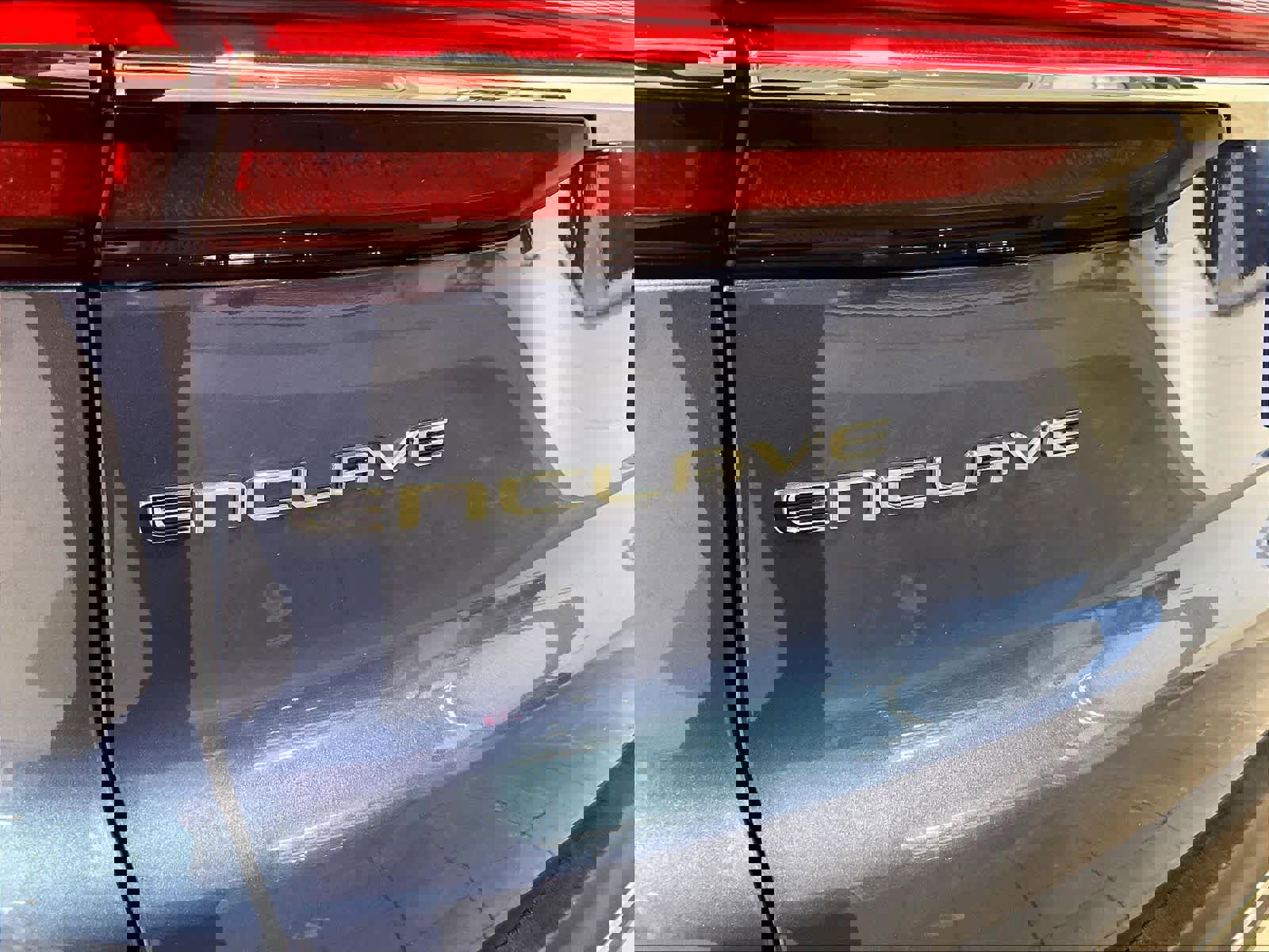 Used 2025 Buick Enclave Preferred image 28