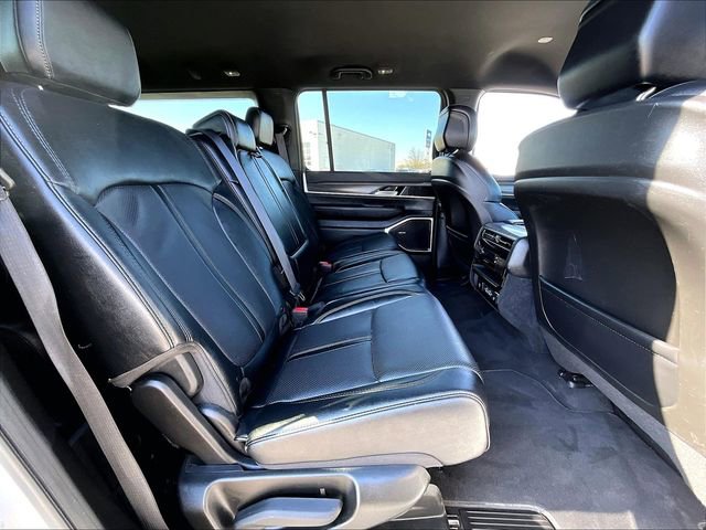 Used 2024 Jeep Wagoneer L Series II w/ Flexible Seating Group image 16