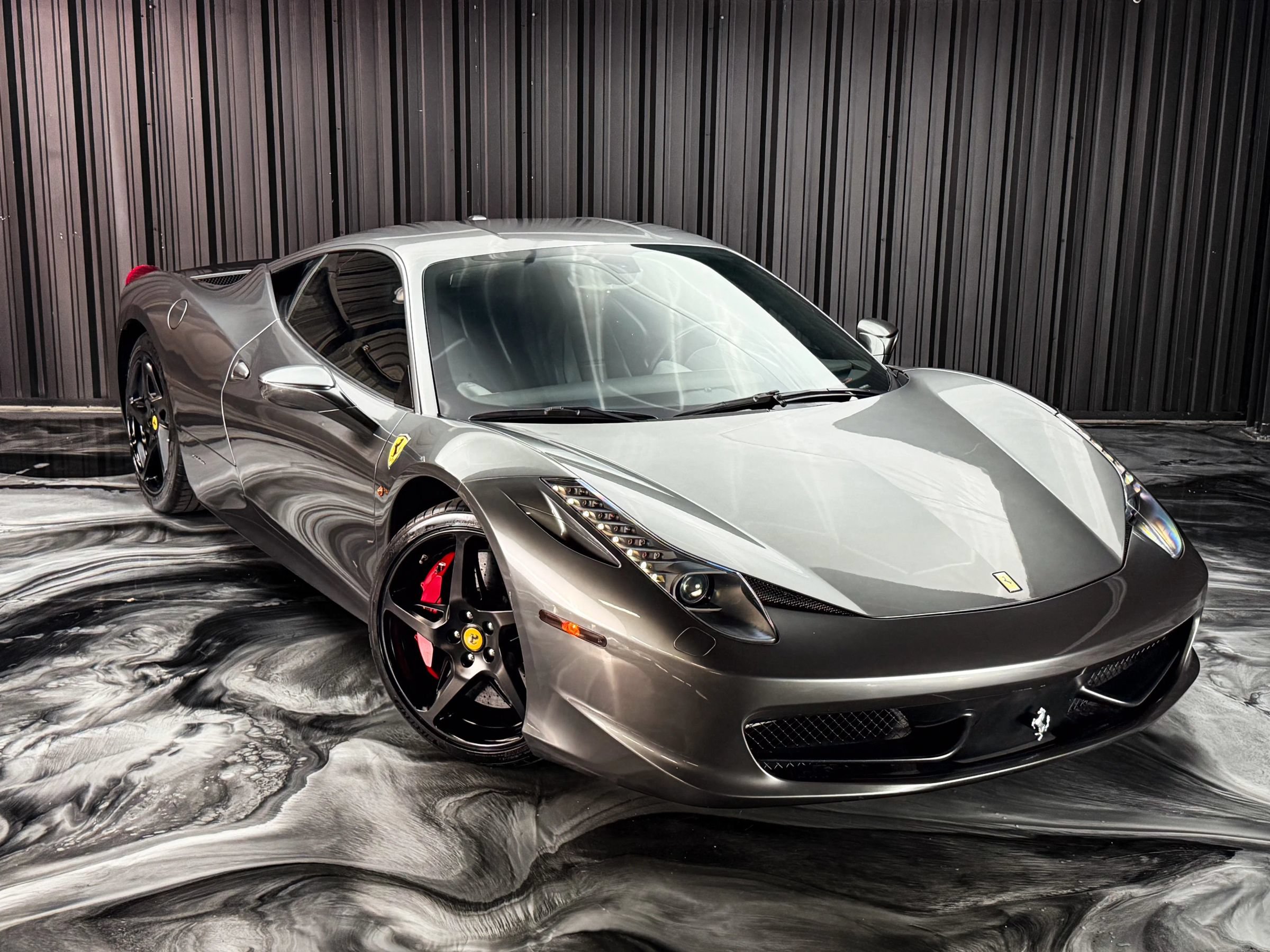 Used 2011 Ferrari 458 Italia Coupe RWD image 12