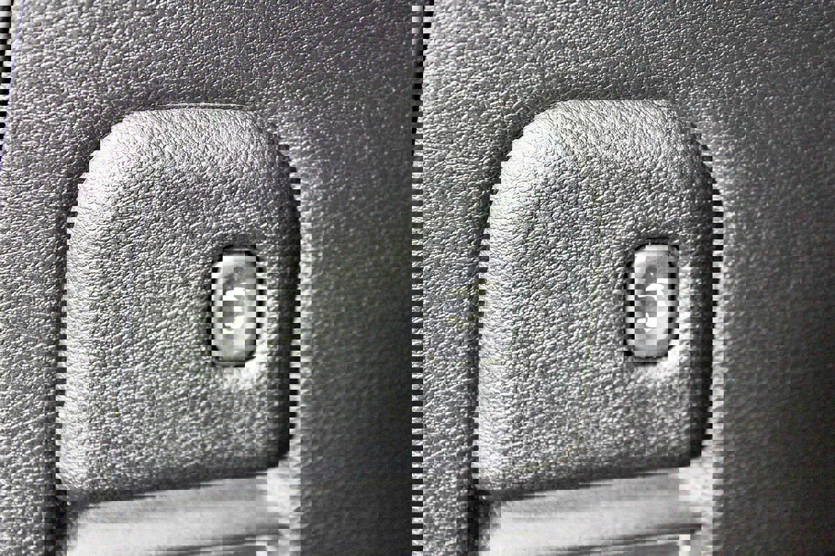 Used 2020 Jeep Grand Cherokee Altitude image 45