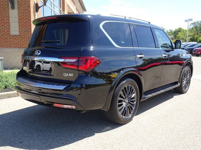 Used 2022 INFINITI QX80 Sensory w/ All-Season Package image 3