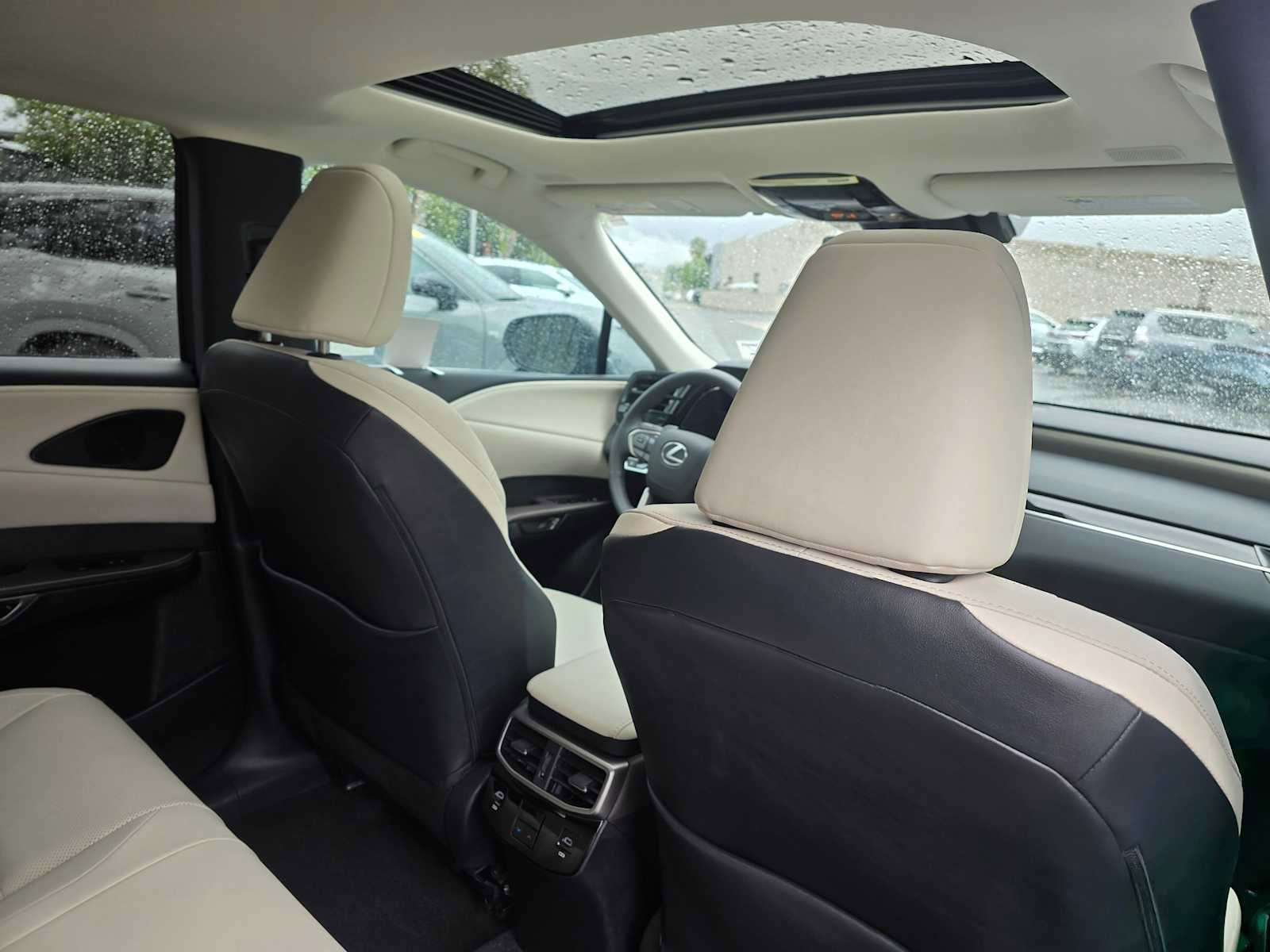 Used 2024 Lexus RX 350 AWD w/ Technology Package image 15