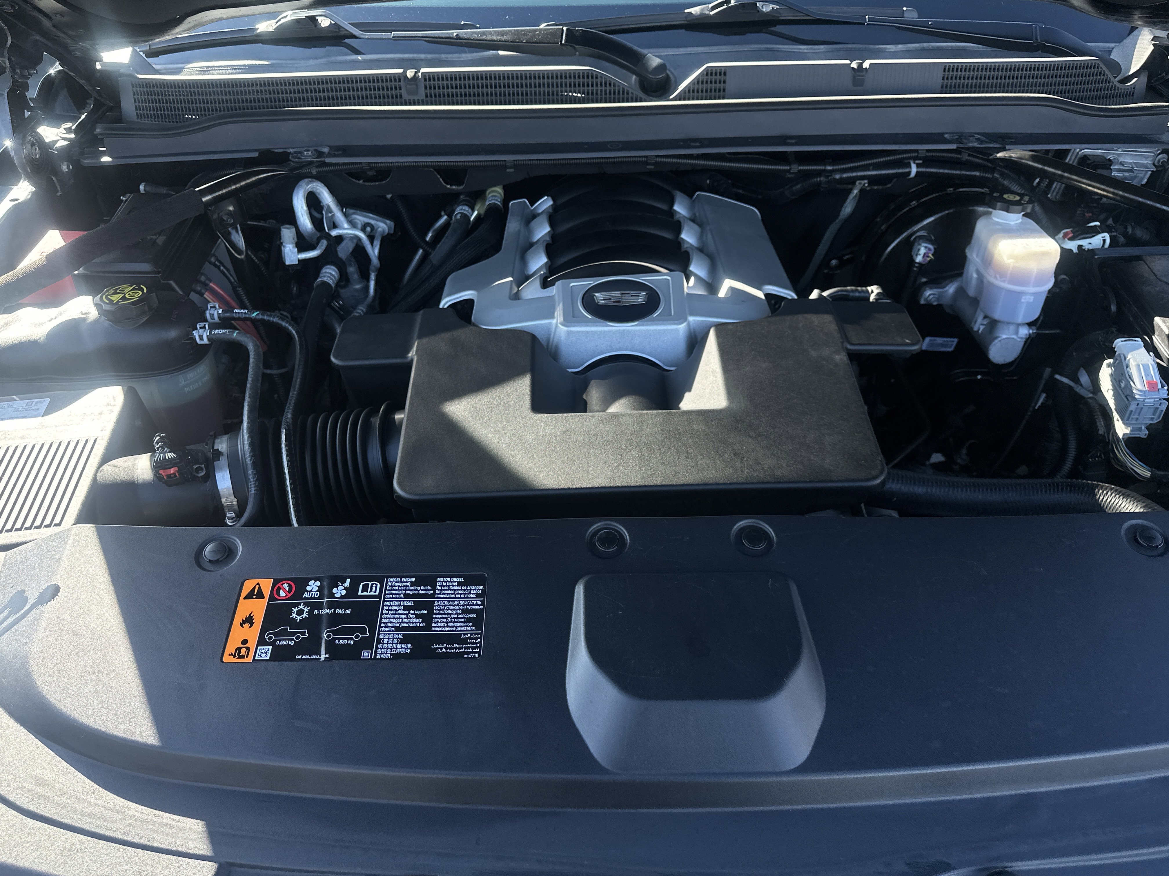 Used 2020 Cadillac Escalade Premium Luxury image 31