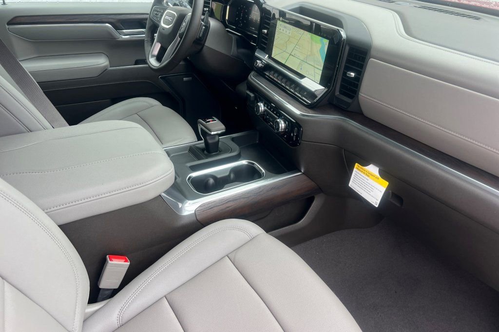 New 2026 GMC Sierra 1500 SLT image 12