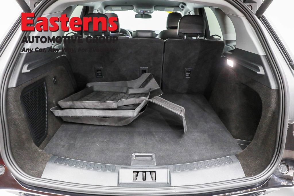 Used 2021 Lincoln Corsair AWD image 9