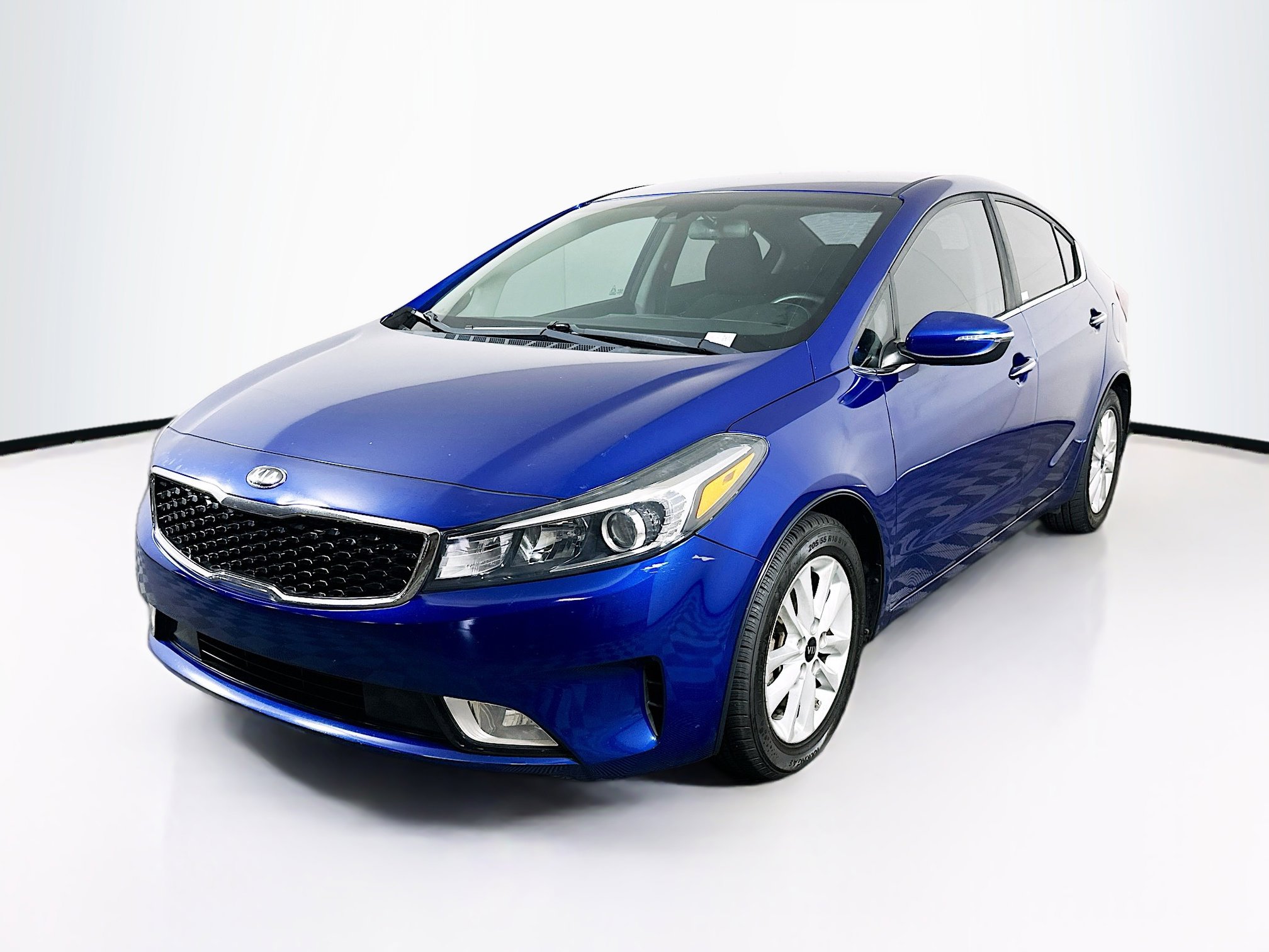 Used 2017 Kia Forte S w/ S Technology Package image 3