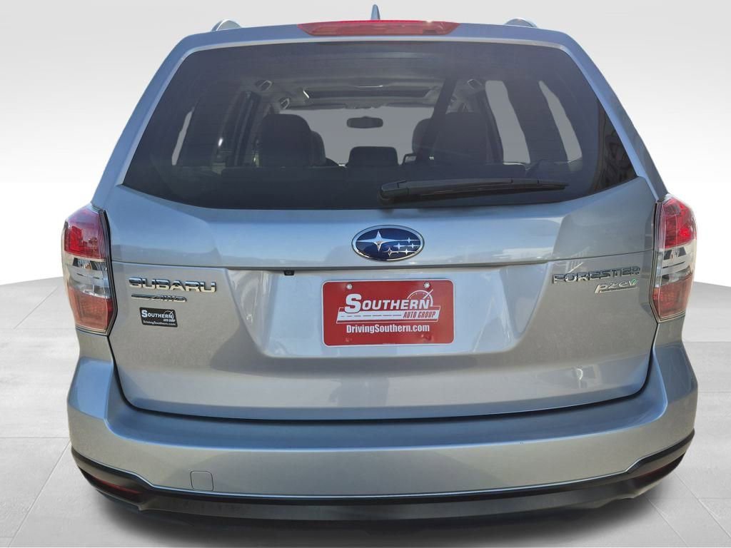 Used 2016 Subaru Forester 2.5i Premium w/ All-Weather Package image 4