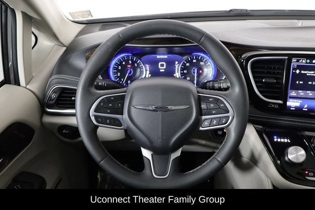 Used 2023 Chrysler Pacifica Limited w/ Uconnect Theater Family Group AWD/4WD image 7