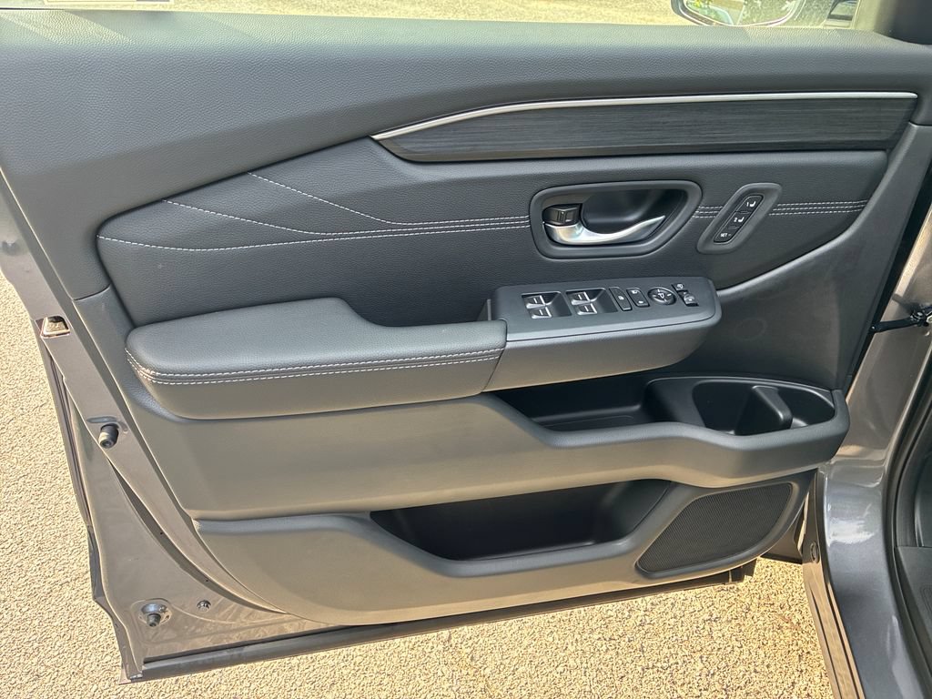 New 2026 Honda Pilot Touring image 10