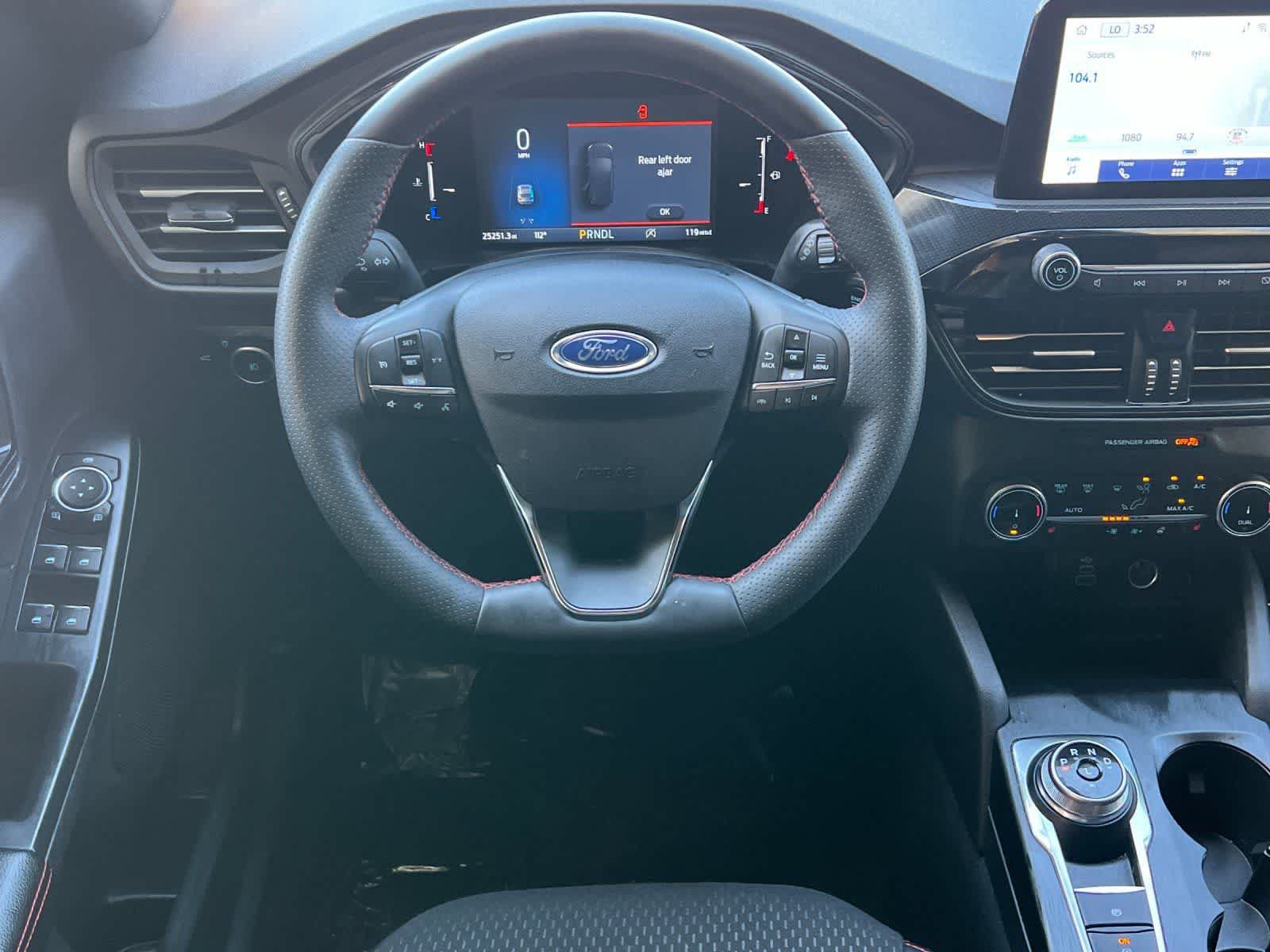 Used 2025 Ford Escape ST-Line Select AWD/4WD image 15