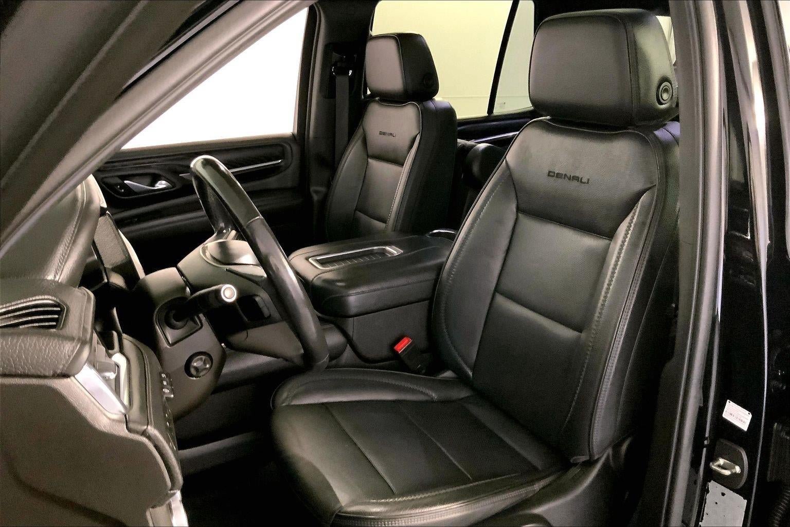Used 2021 GMC Yukon Denali w/ Denali Premium Package AWD/4WD image 22