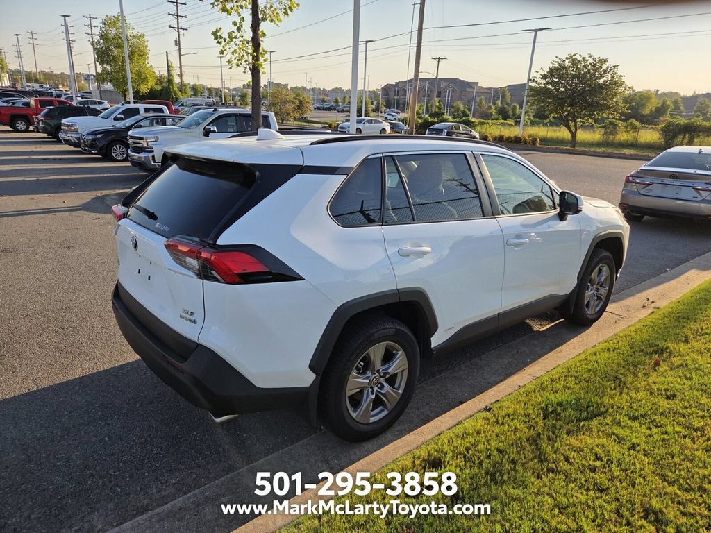 Used 2024 Toyota RAV4 XLE w/ Convenience Package AWD/4WD image 4