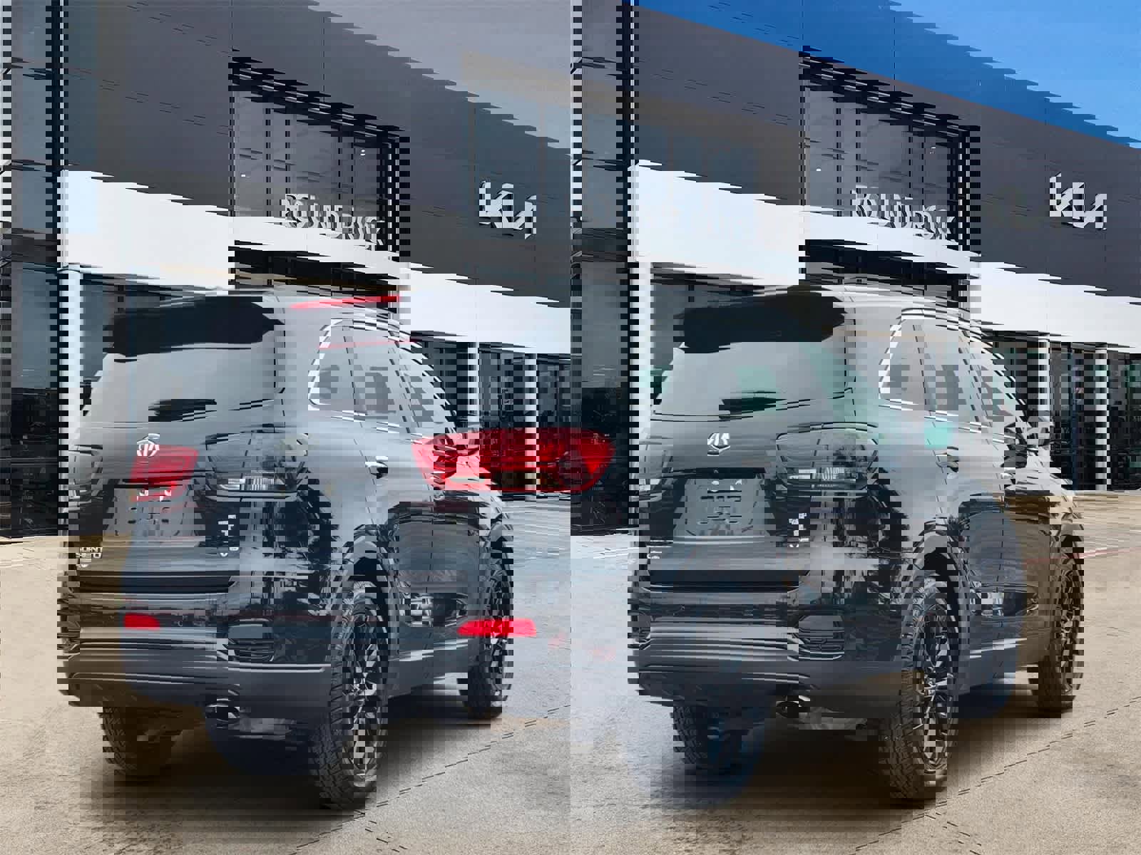 Used 2019 Kia Sorento S image 6