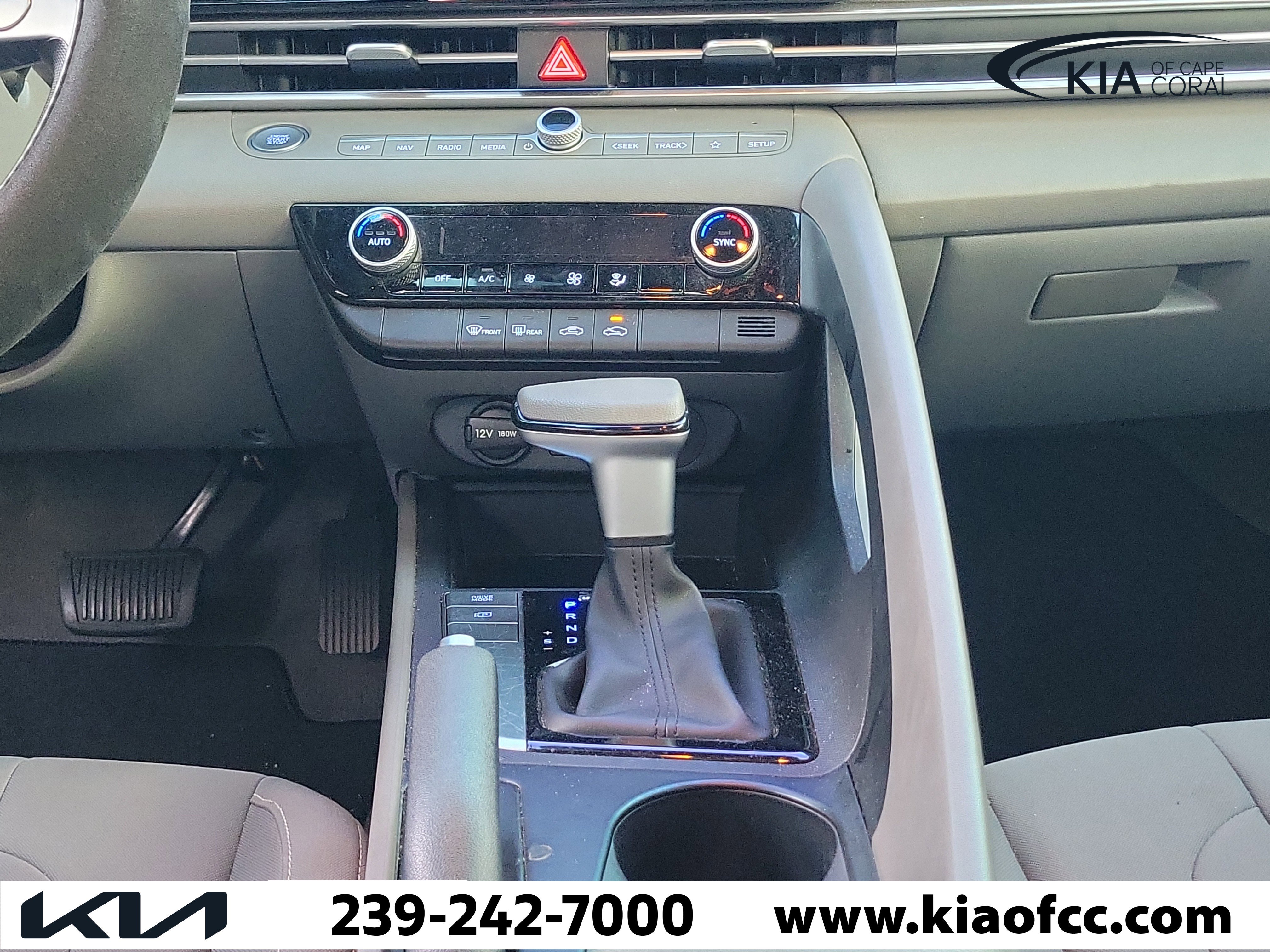 Used 2024 Hyundai Elantra SEL image 22