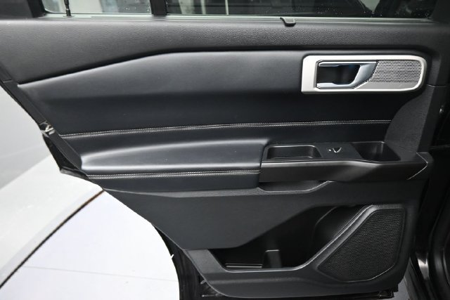 Used 2020 Ford Explorer Limited AWD/4WD image 18