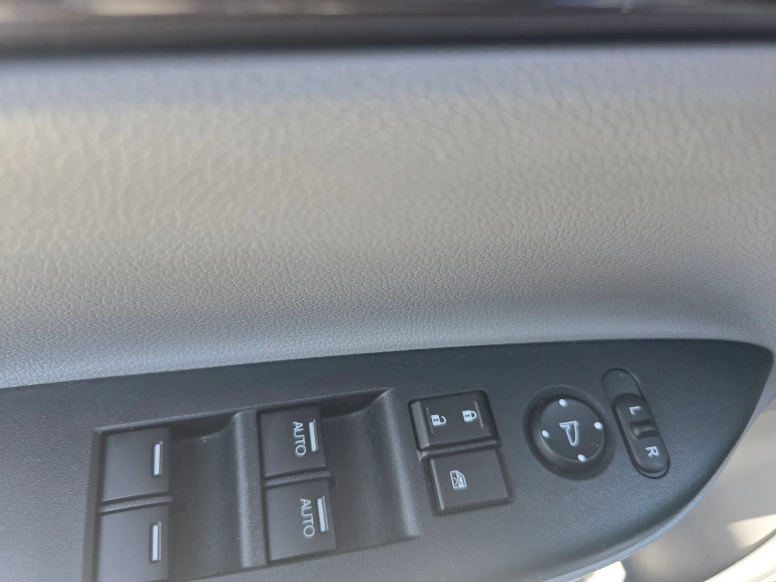 Used 2016 Honda Accord EX image 13