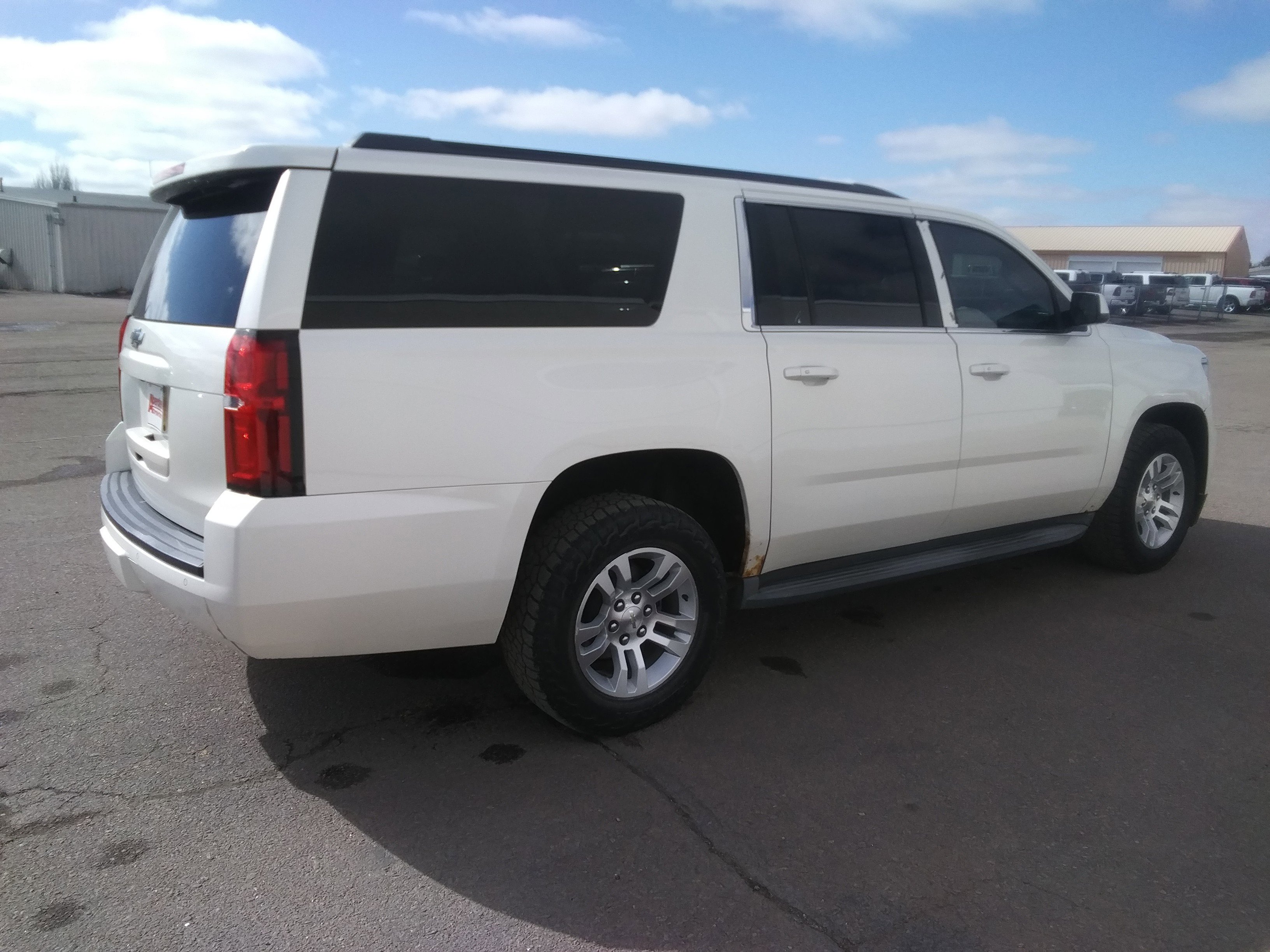 Used 2015 Chevrolet Suburban LT AWD/4WD image 5