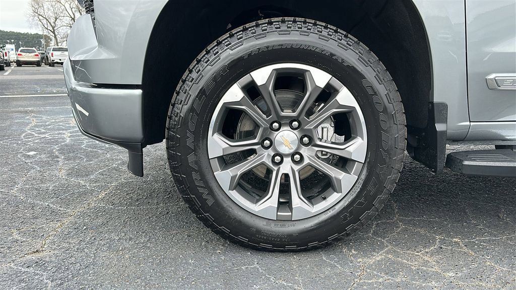 Certified 2025 Chevrolet Silverado 1500 High Country w/ Technology Package image 14