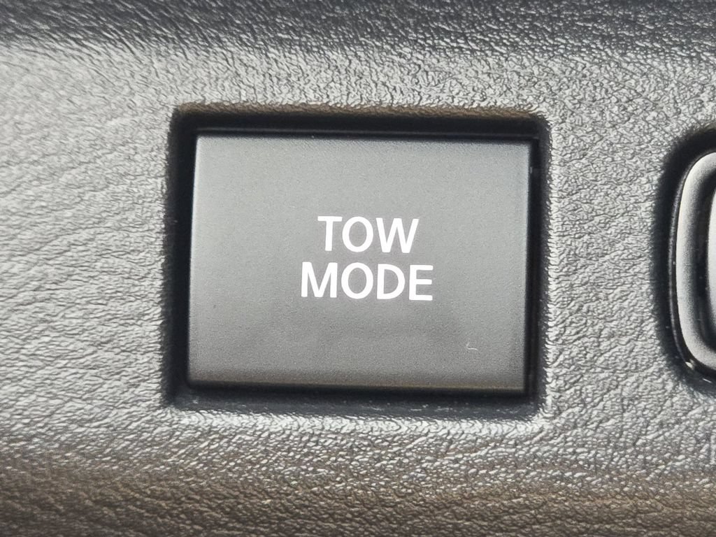 Used 2022 Nissan Frontier S w/ Technology Package AWD/4WD image 7