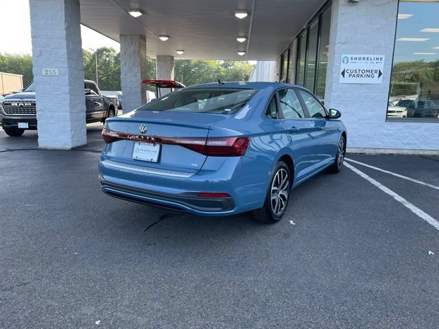 Used 2025 Volkswagen Jetta SE FWD image 5