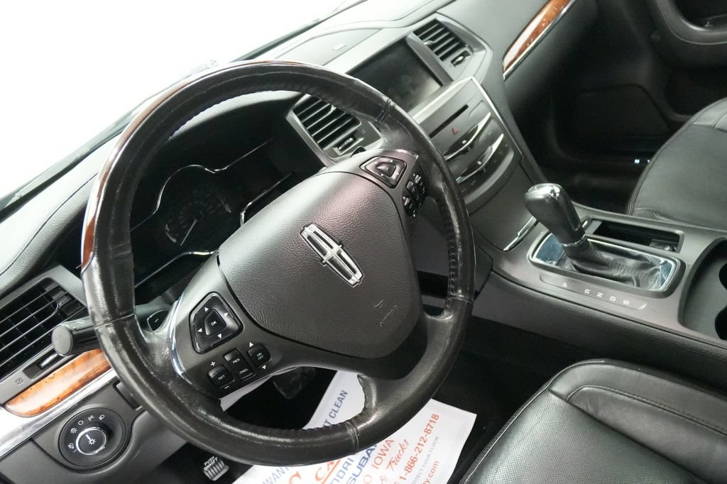 Used 2013 Lincoln MKS AWD image 14