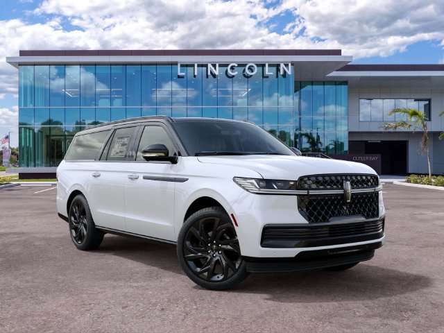 New 2027 Lincoln Navigator L Black Label RWD image 4