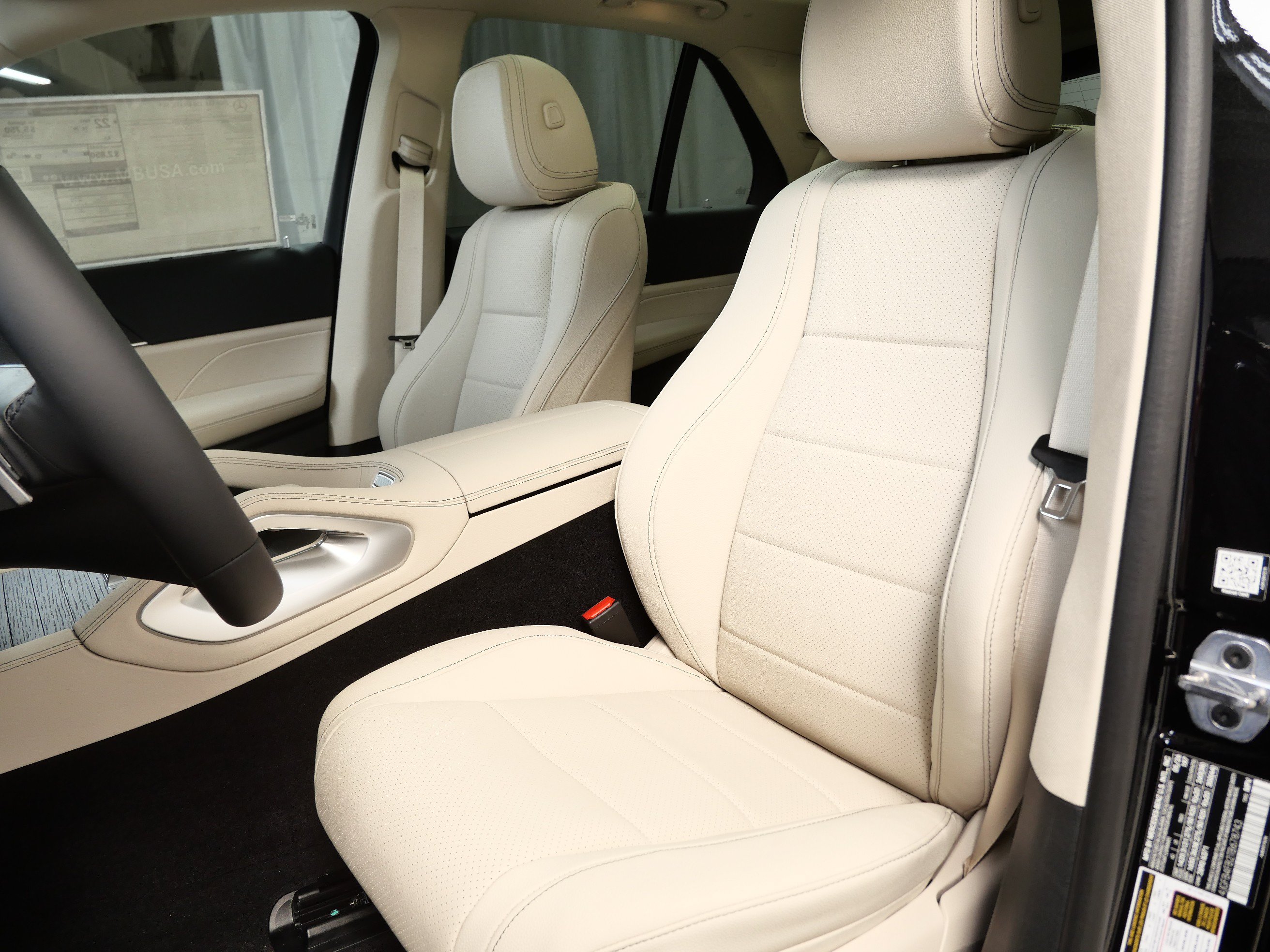 New 2026 Mercedes-Benz GLE 350 4MATIC image 3