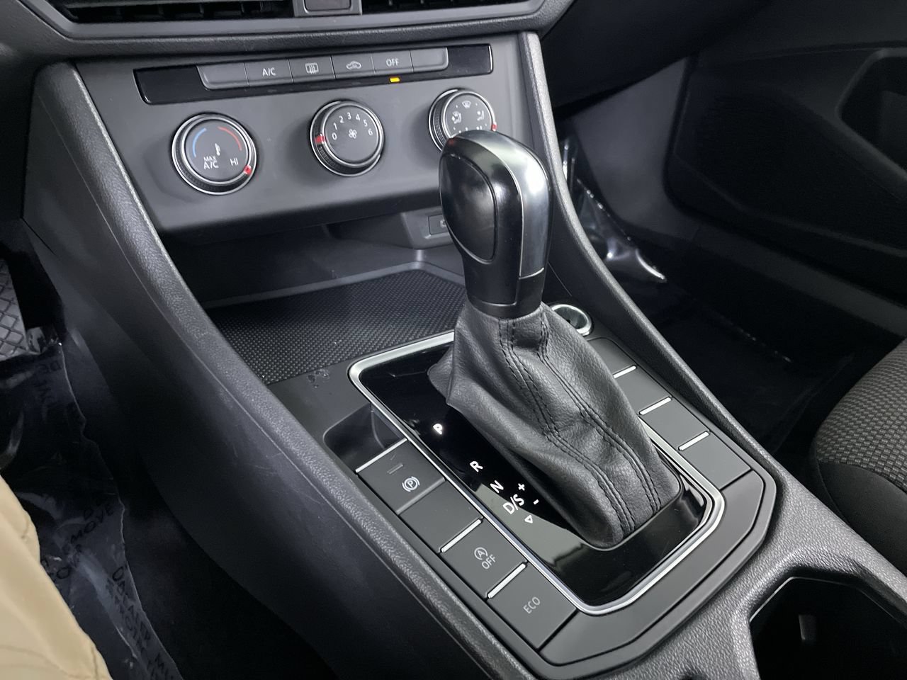 Used 2021 Volkswagen Jetta S FWD image 19