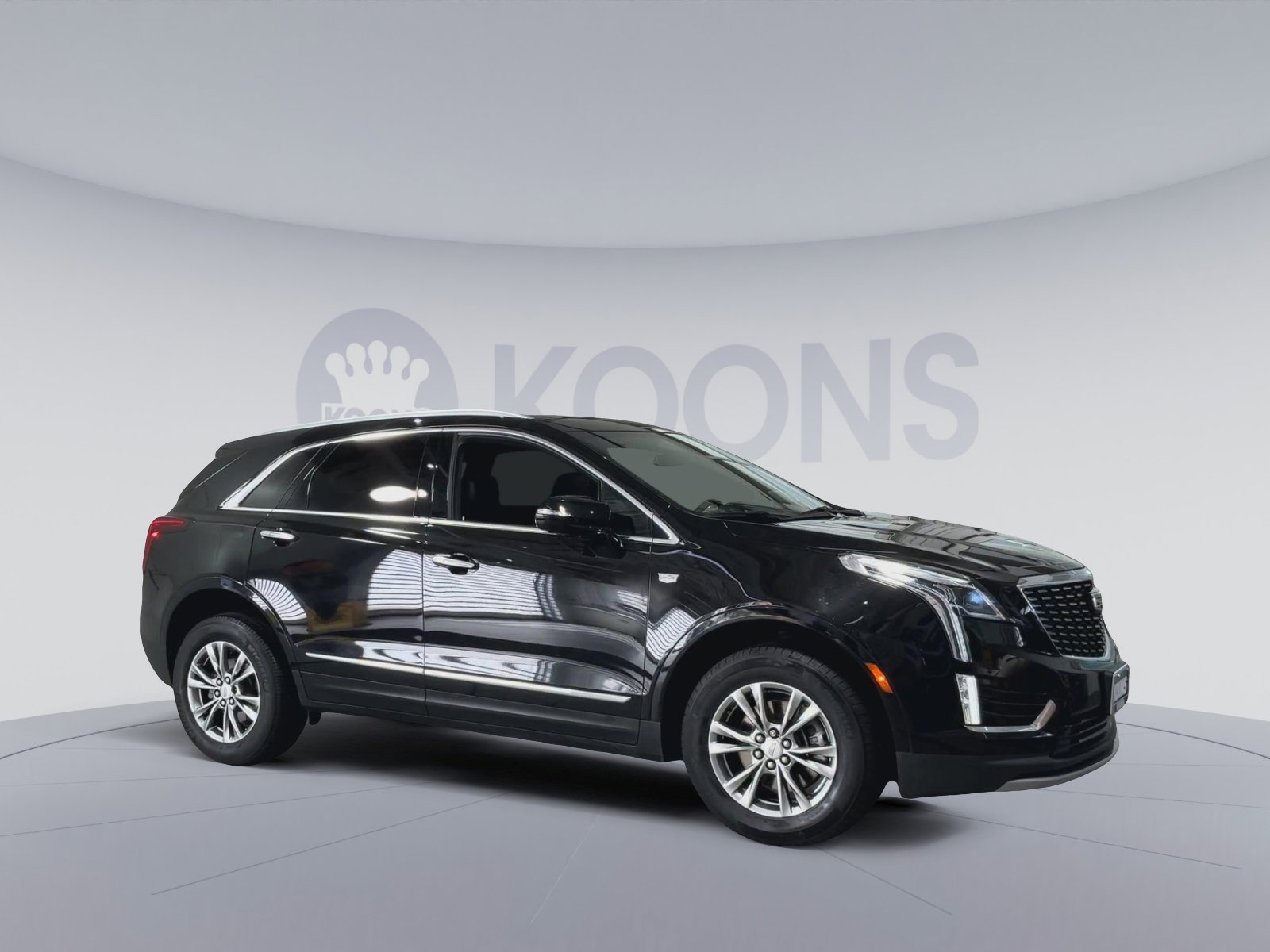 Used 2023 Cadillac XT5 Premium Luxury image 2