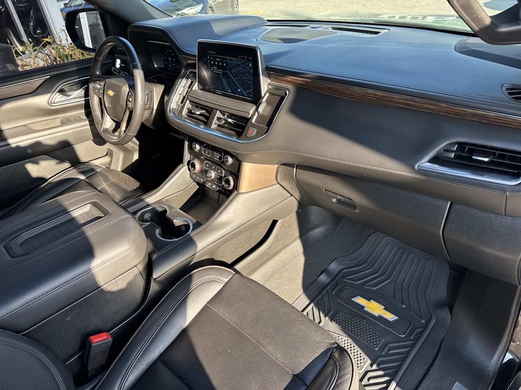 Certified 2022 Chevrolet Suburban High Country image 13