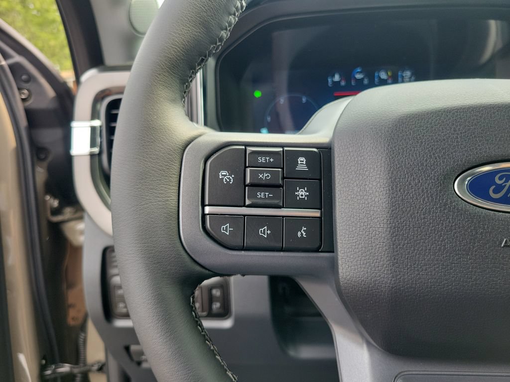 New 2026 Ford F350 Lariat w/ Lariat Premium Package AWD/4WD image 24
