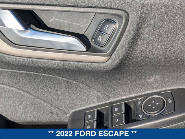 Used 2022 Ford Escape SEL FWD image 11