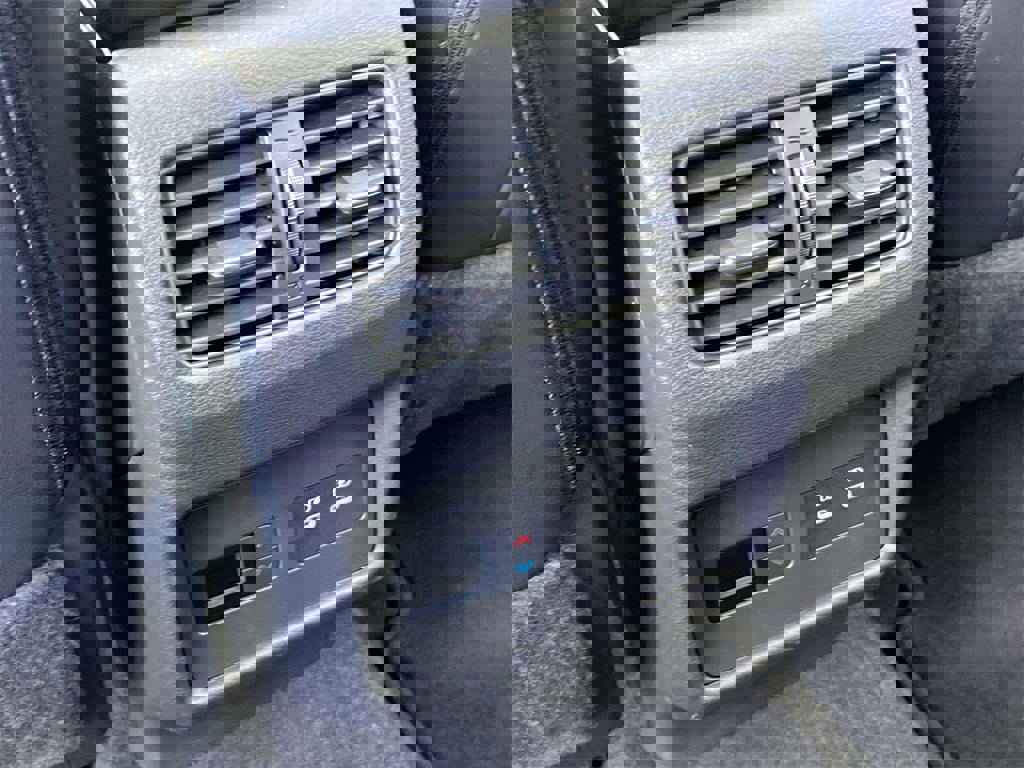 Certified 2024 Nissan Rogue SL w/ SL Premium Package image 37