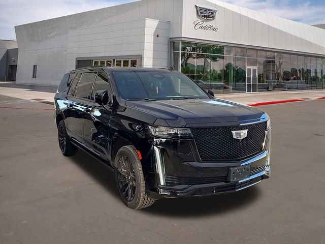 Used 2022 Cadillac Escalade ESV Sport Platinum w/ LPO, ONYX Package image 3