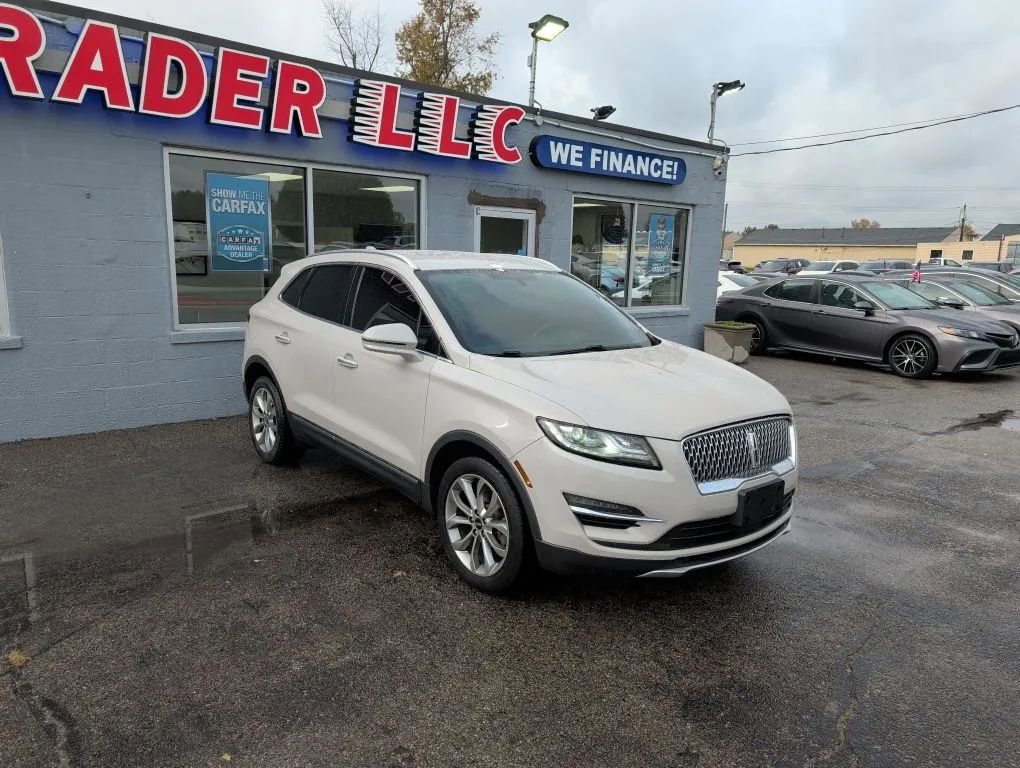 Used 2019 Lincoln MKC Select w/ Select Plus Package FWD image 39