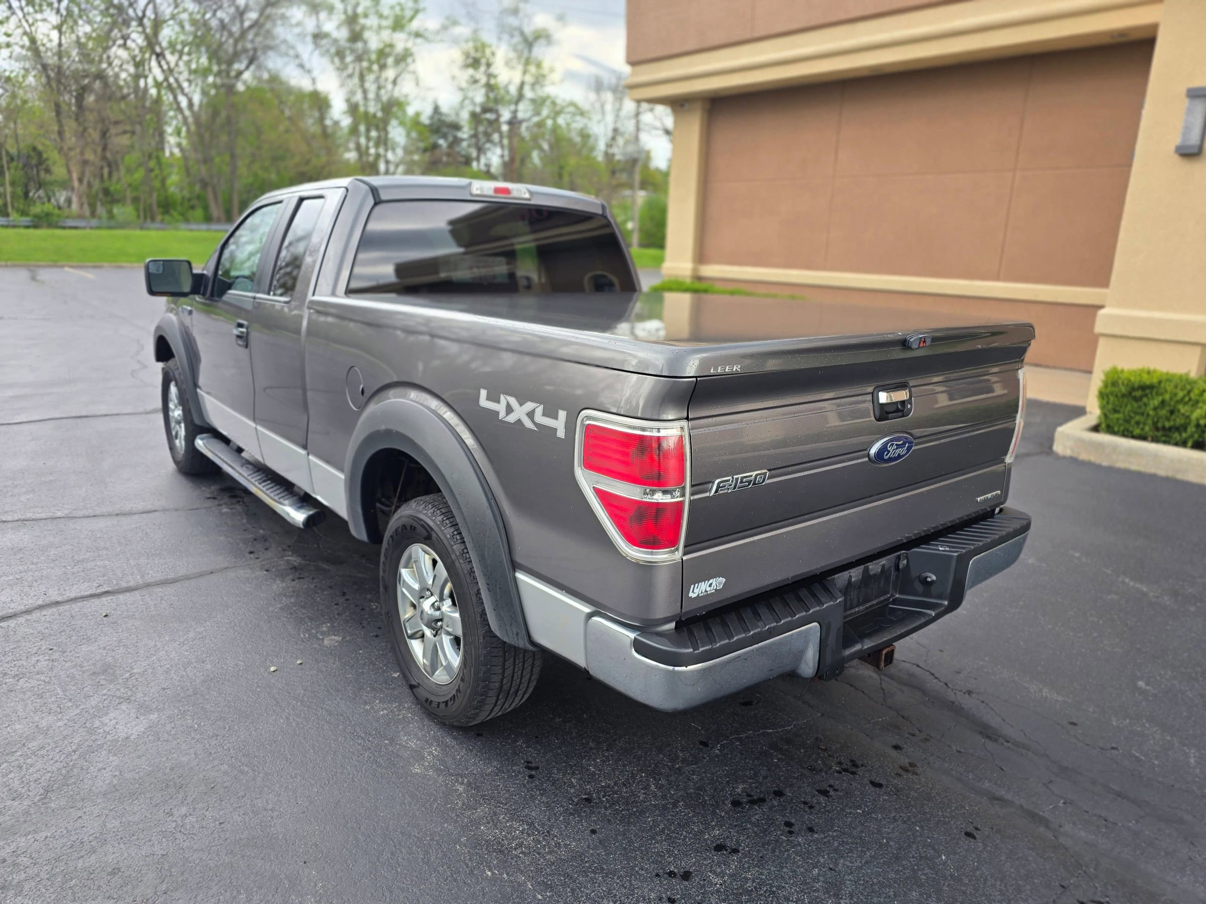 Used 2013 Ford F150 XLT w/ XLT Chrome Pkg AWD/4WD image 9