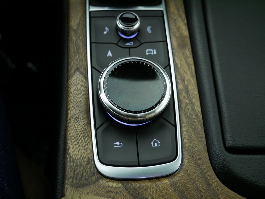 Used 2025 Cadillac CT5 Premium Luxury w/ Technology Package AWD/4WD image 32