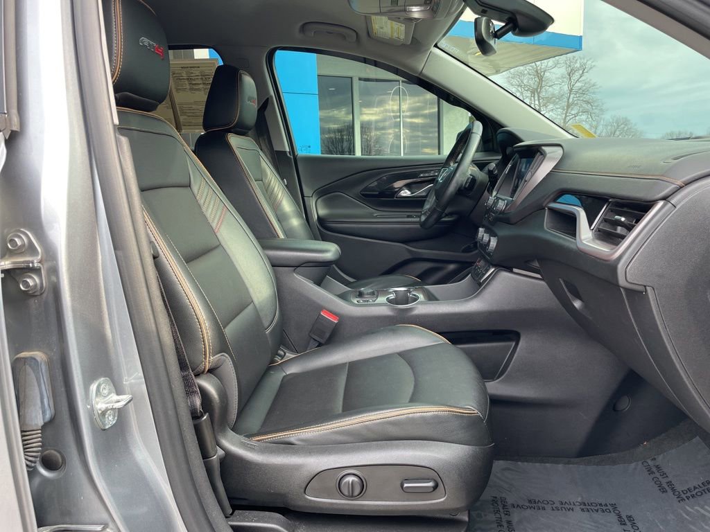 Used 2023 GMC Terrain AT4 image 26