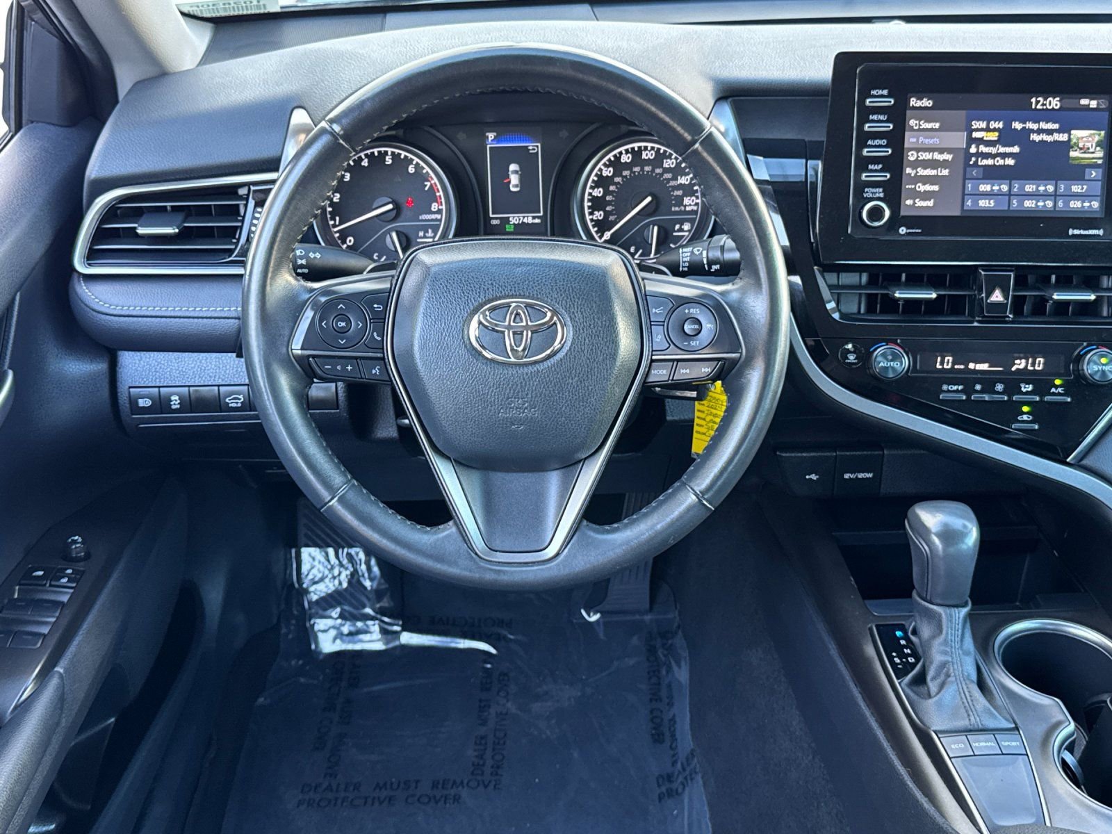 Used 2024 Toyota Camry SE image 14