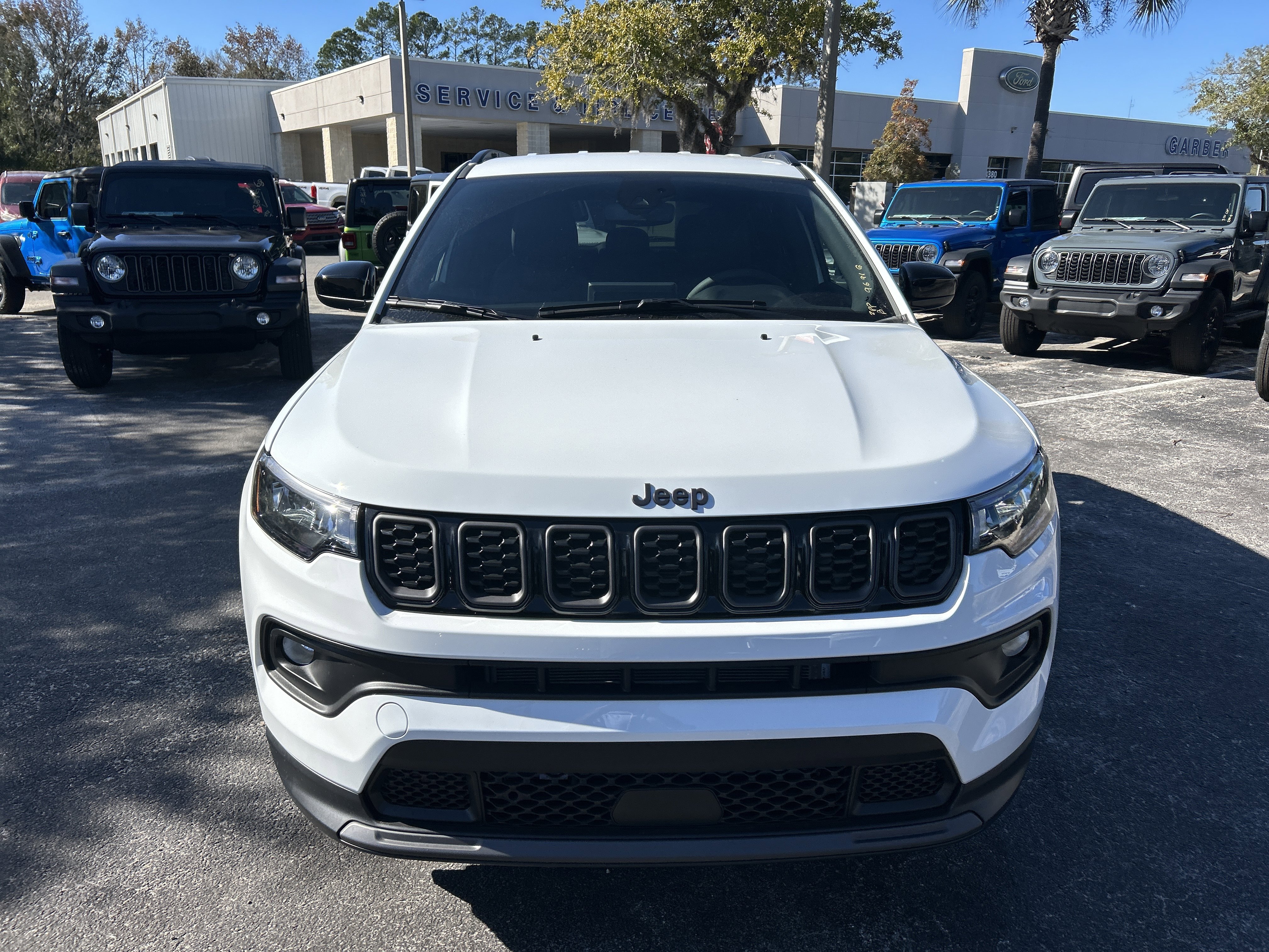 New 2026 Jeep Compass Latitude image 2