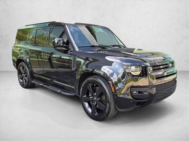 Certified 2025 Land Rover Defender 130 X-Dynamic SE AWD/4WD image 3