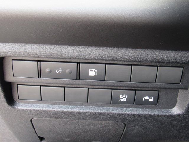 New 2025 Mitsubishi Outlander ES image 19