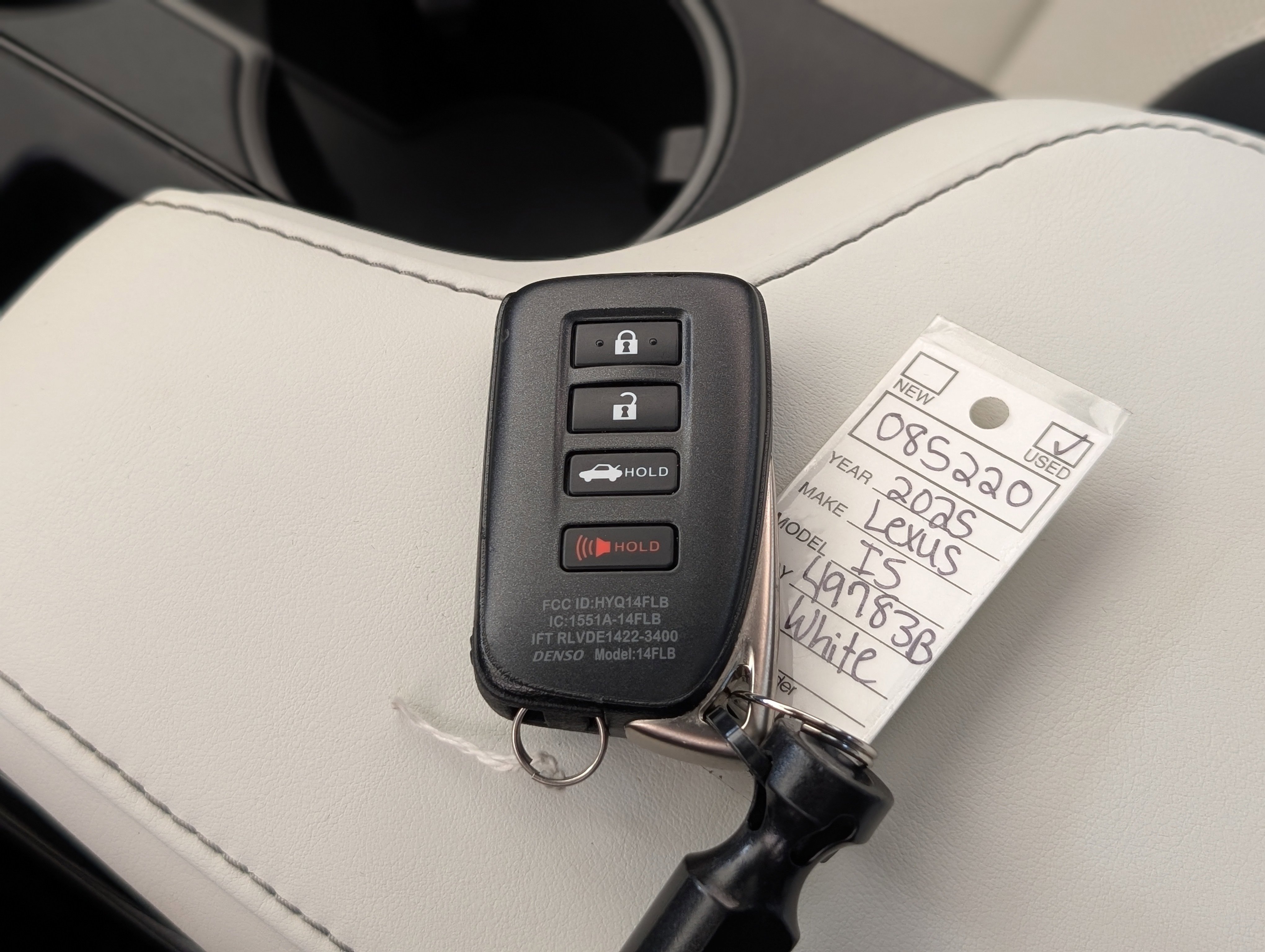 Used 2025 Lexus IS 350 F Sport RWD image 37