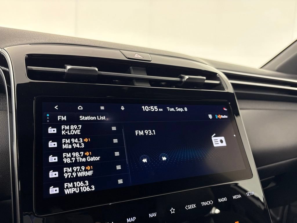 Used 2023 Hyundai Santa Cruz Limited AWD/4WD image 32